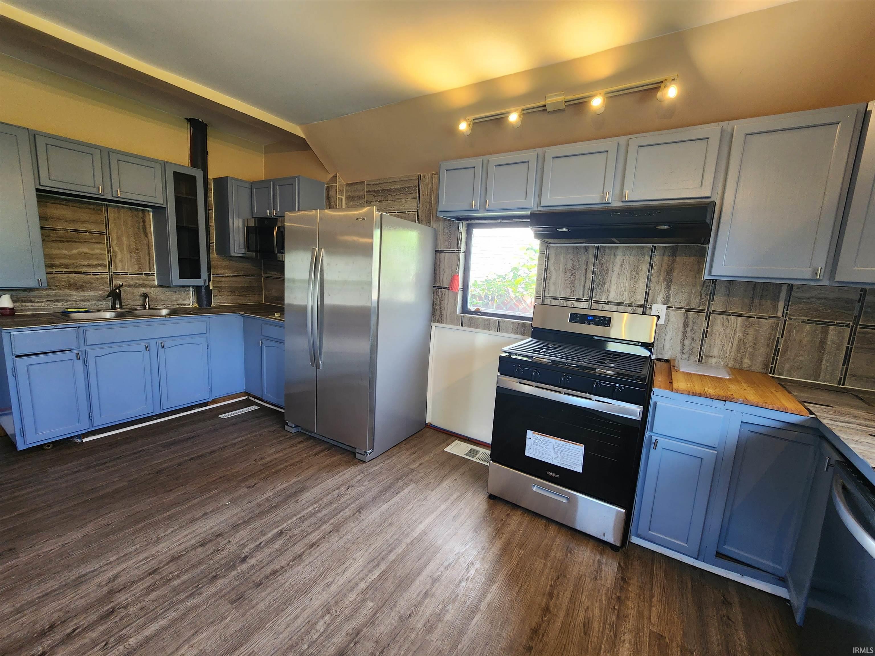 1709 West Sample Street South Bend, IN 46619 - Photo 13 of 14