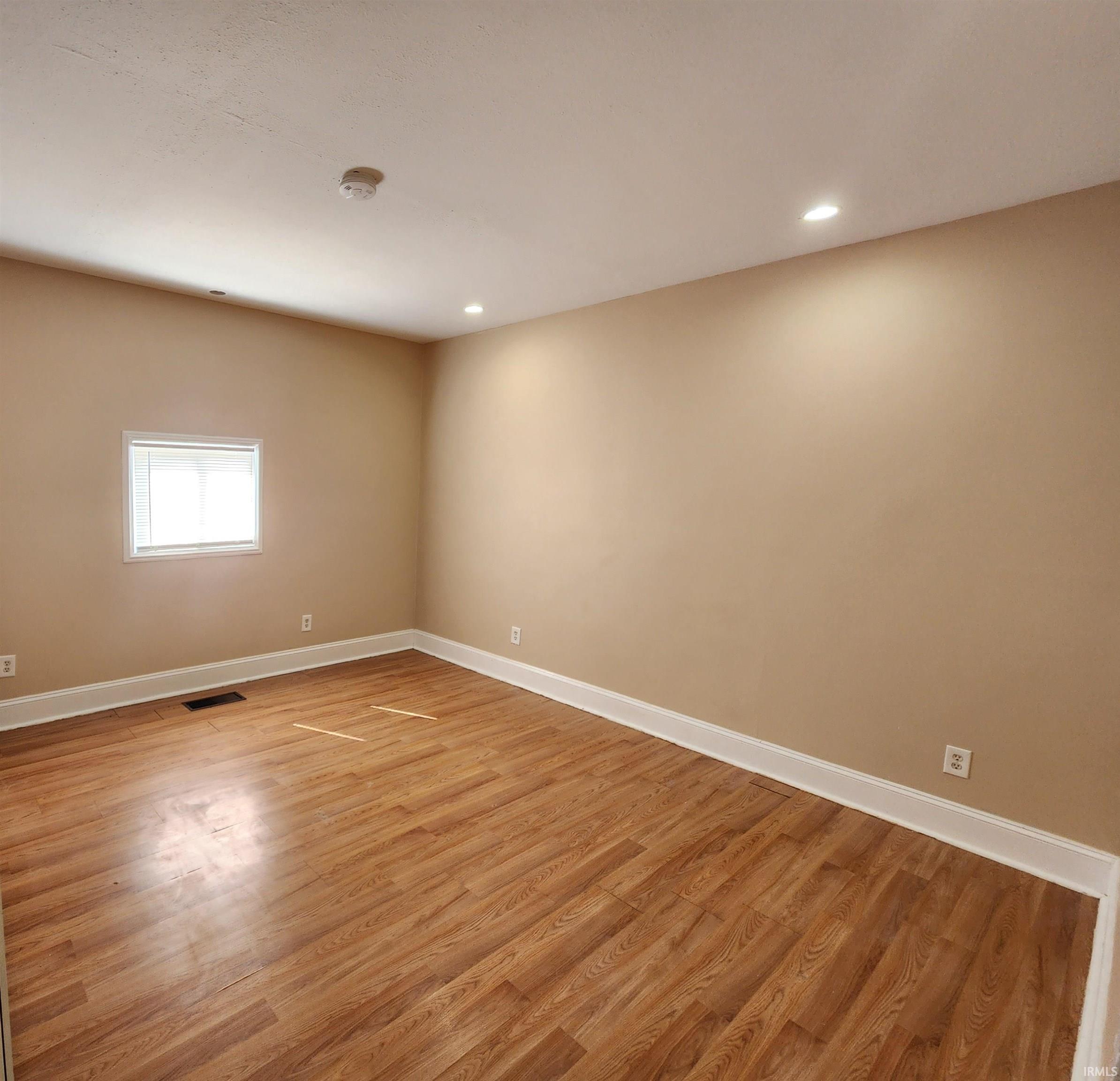 1709 West Sample Street South Bend, IN 46619 - Photo 3 of 14