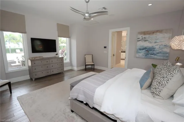 $105,000 | 875 Gulf Shore Boulevard South, Naples, FL 34102