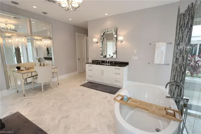 $105,000 | 875 Gulf Shore Boulevard South, Naples, FL 34102