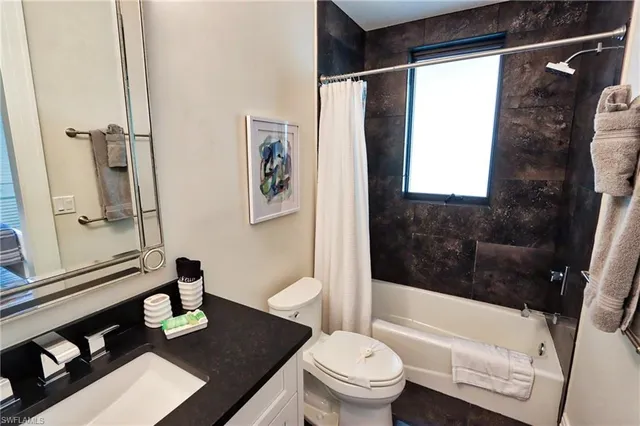 $105,000 | 875 Gulf Shore Boulevard South, Naples, FL 34102