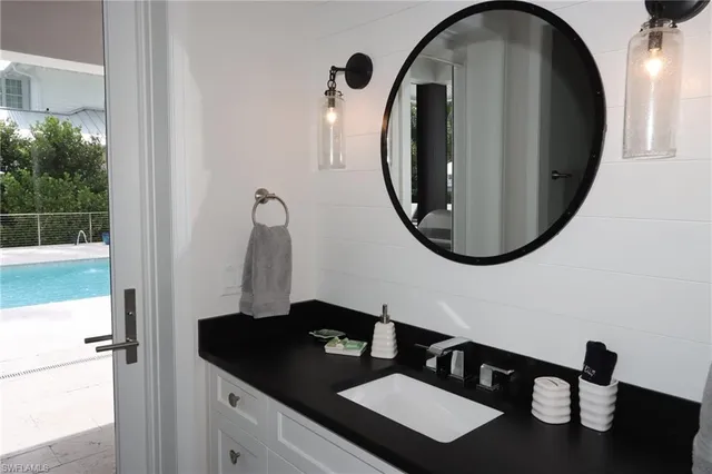 $105,000 | 875 Gulf Shore Boulevard South, Naples, FL 34102