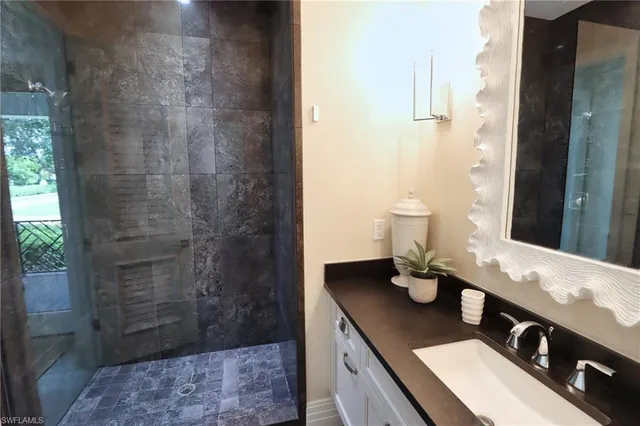 $105,000 | 875 Gulf Shore Boulevard South, Naples, FL 34102