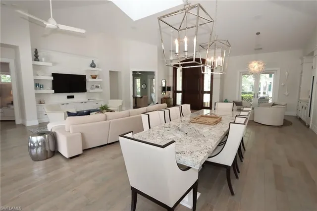 $105,000 | 875 Gulf Shore Boulevard South, Naples, FL 34102