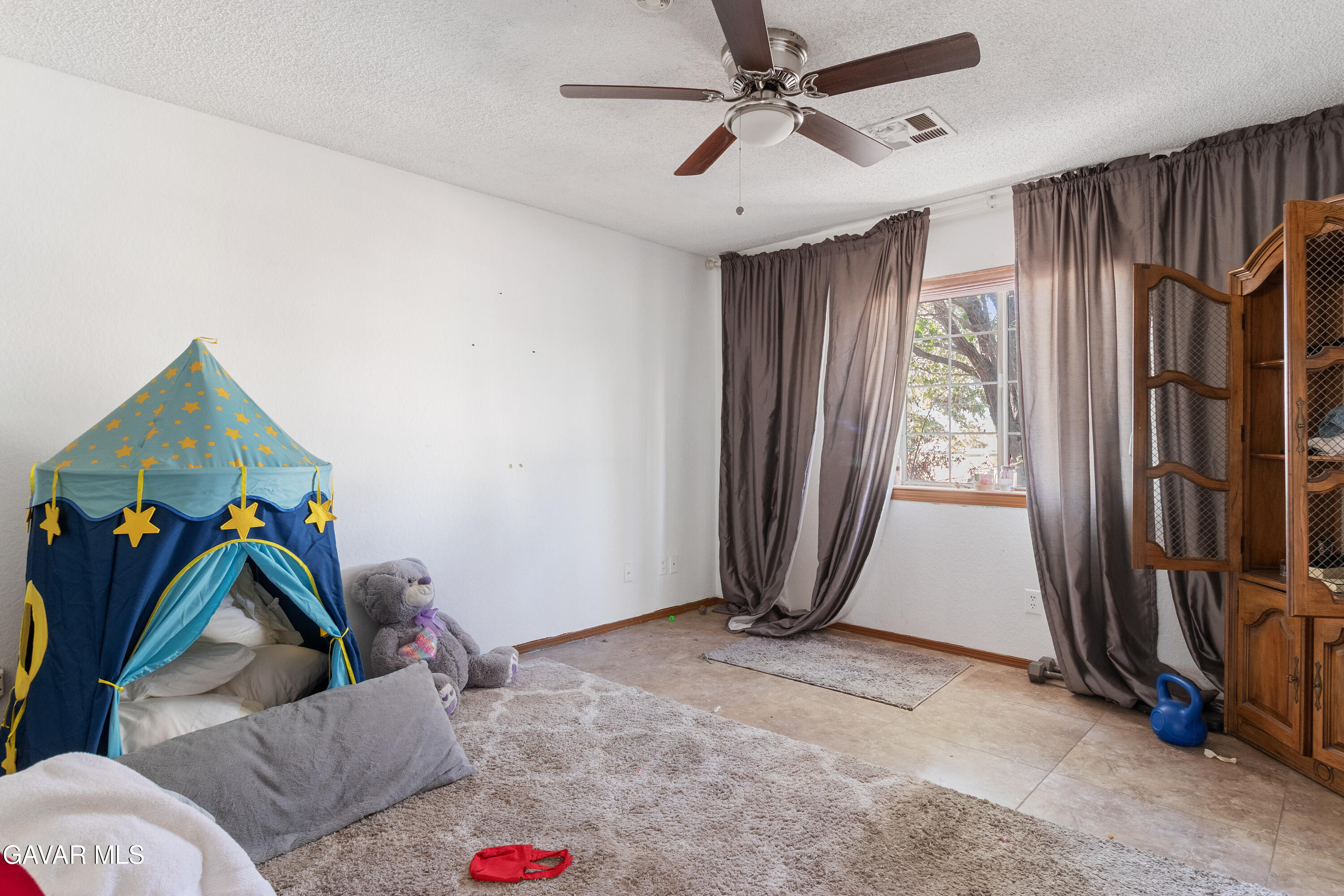 3735 Paula Lancaster, CA 93535 - Photo 35 of 54 Bedroom 1-1