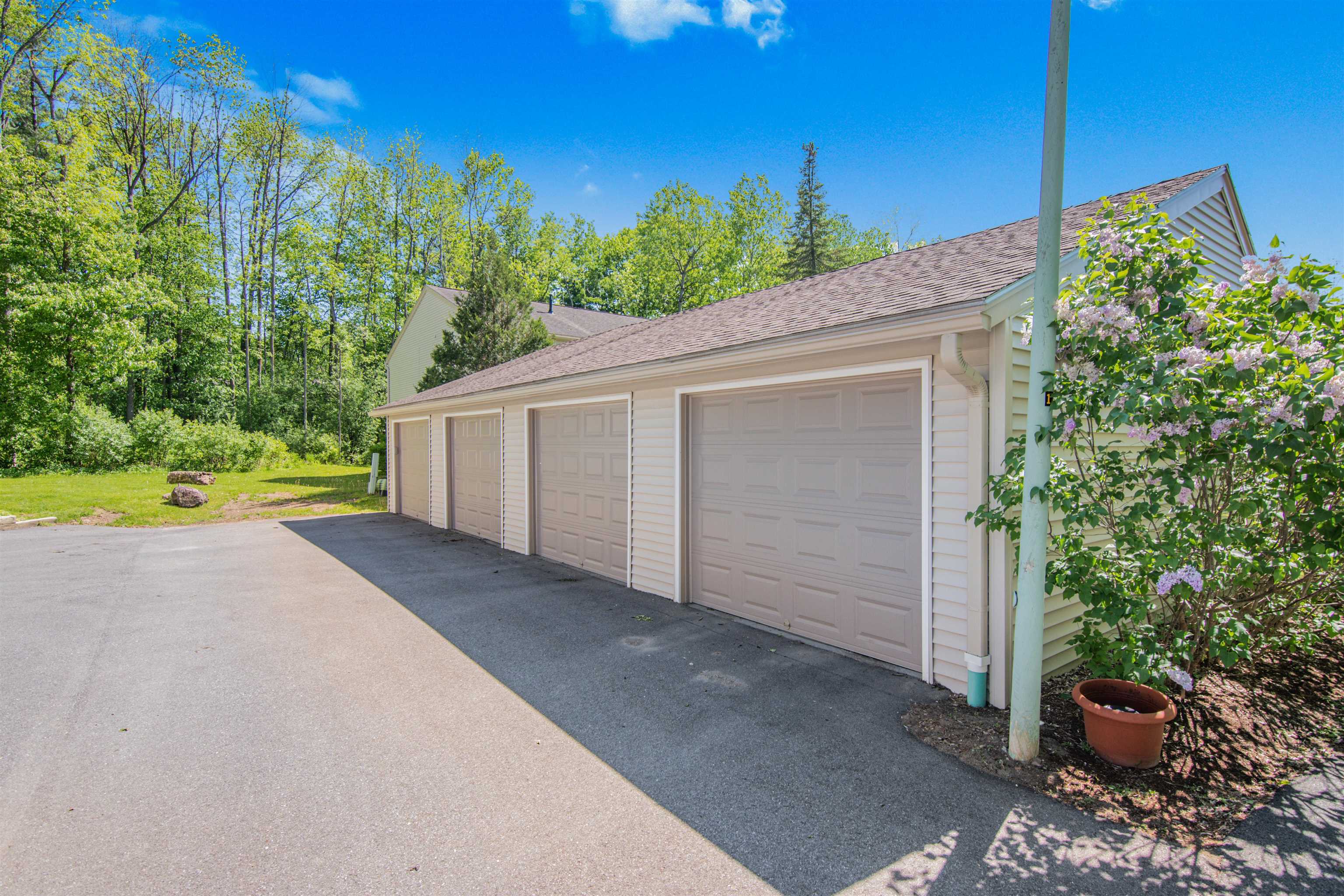 192 Locust Hill Road Shelburne, VT 05482 - Photo 40 of 40 Gallery Image 40