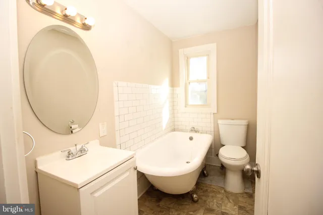 $249,900 | 130 Pennsylvania Road, Brooklawn, NJ 08030