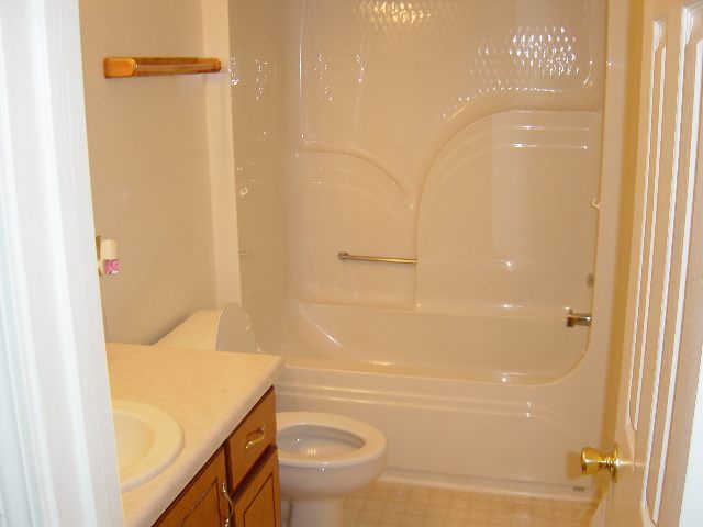 1104 Westgate Road Anderson, SC 29626 - Photo 5 of 9 Gallery Image 5