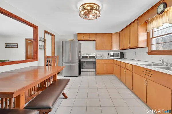 $357,900 | 33 Harrington Road, East Windsor, CT 06016