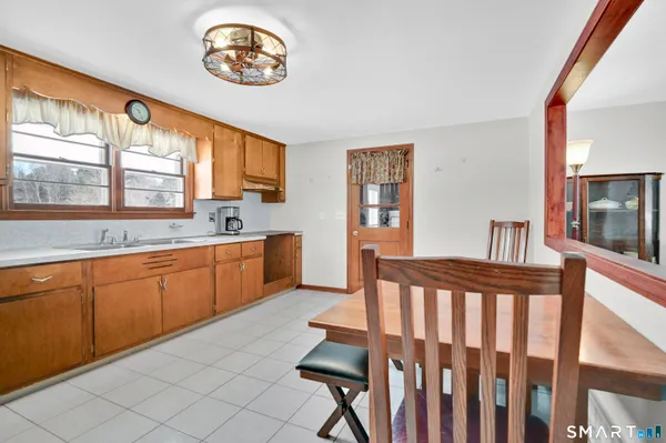 $357,900 | 33 Harrington Road, East Windsor, CT 06016