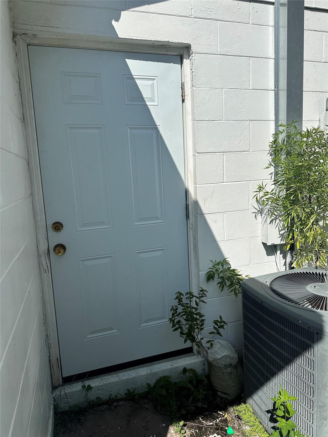 755 Hummingbird Lane Orlando, FL 32825 - Photo 3 of 8 Photo 3