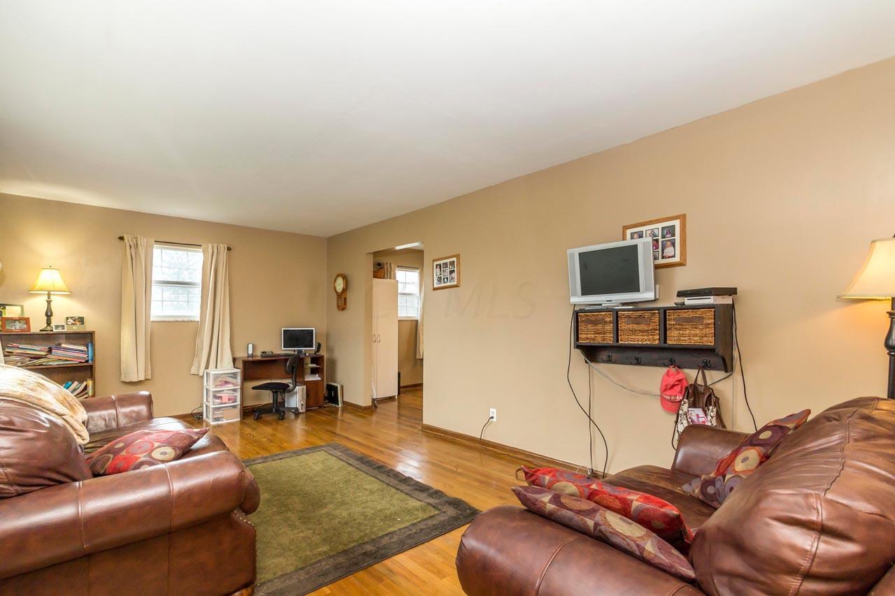 15 Coventry Road Delaware, OH 43015 - Photo 4 of 37 Gallery Image 4