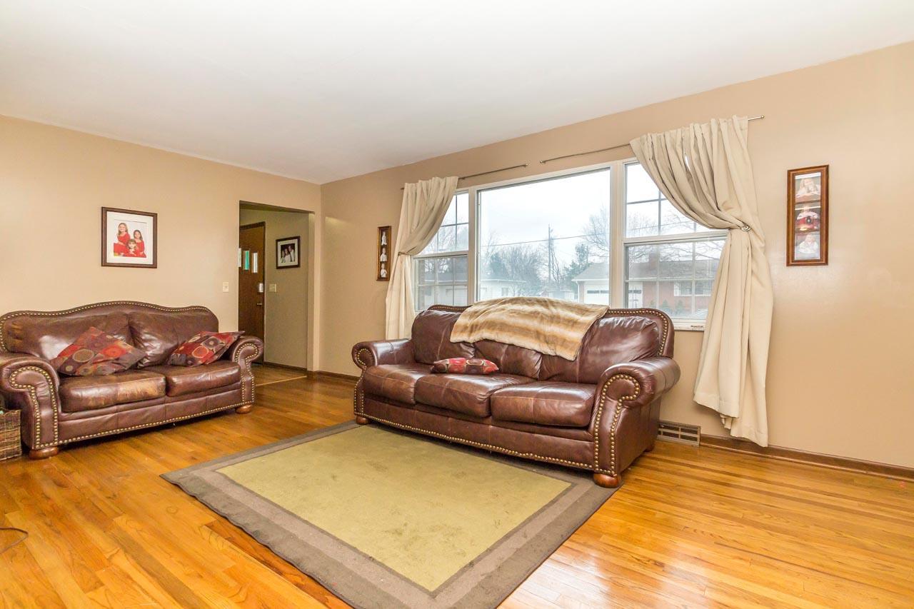 15 Coventry Road Delaware, OH 43015 - Photo 6 of 37 Gallery Image 6