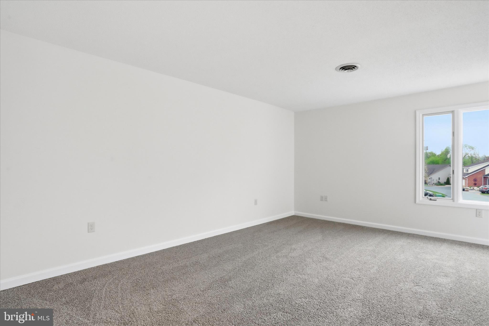 334 Stonegate Court Chambersburg, PA 17201 - Photo 18 of 25 an empty room with a window