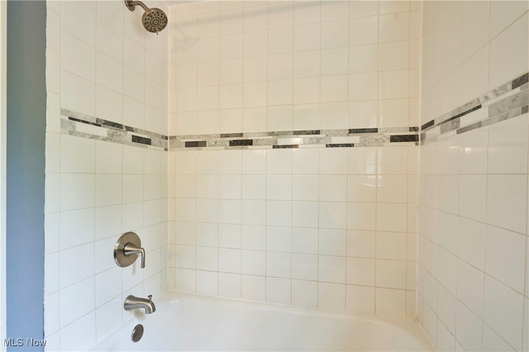 210 Hilen Road Akron, OH 44333 - Photo 17 of 27 Bathroom featuring bath/ shower combination