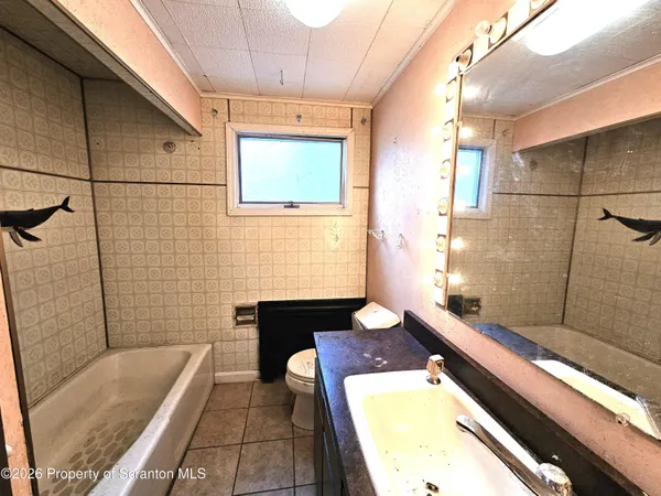 $129,875 | 1703 Highway 502, Moscow, PA 18444