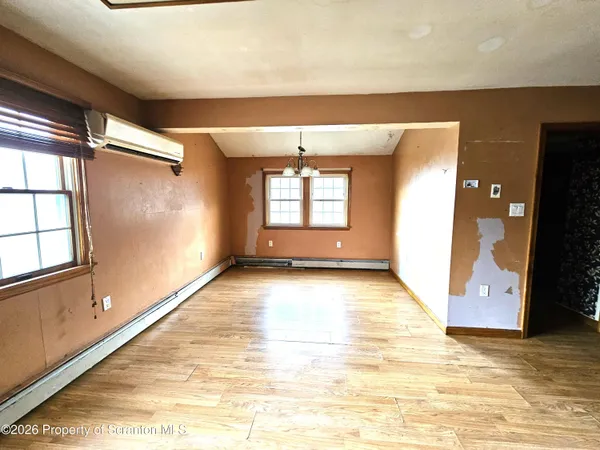 $129,875 | 1703 Highway 502, Moscow, PA 18444