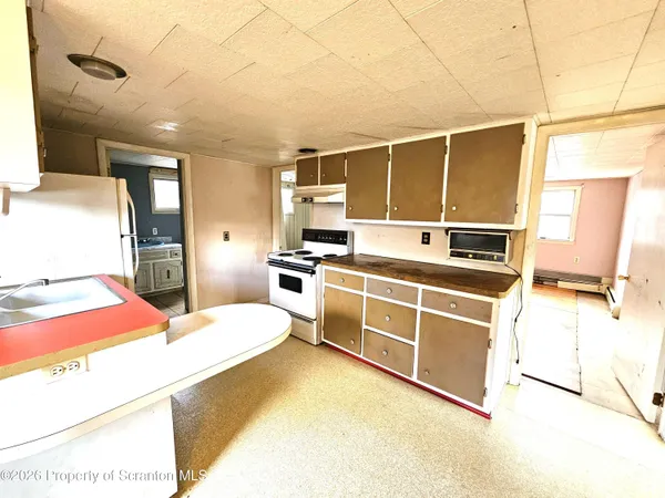 $129,875 | 1703 Highway 502, Moscow, PA 18444