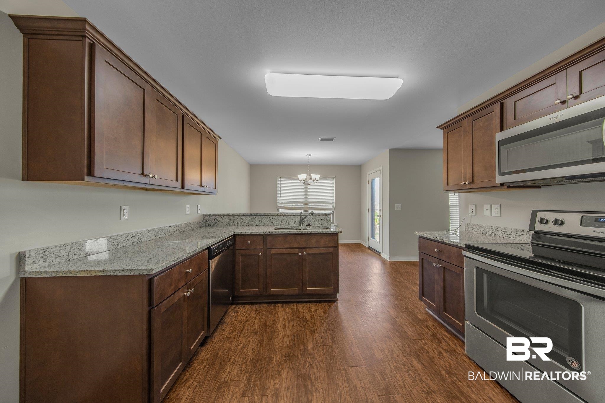17103 Cold Mill Loop Foley, AL 36535 - Photo 11 of 37 Kitchen