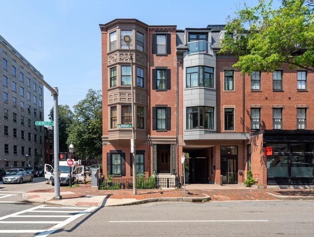 50 Berkeley Street, Unit 7 Boston, MA 02116 - Photo 14 of 17