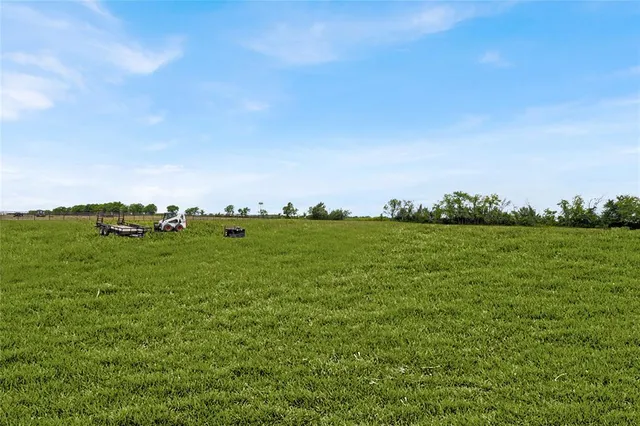 $630,000 | 7637 County Road 1052, Celeste, TX 75423