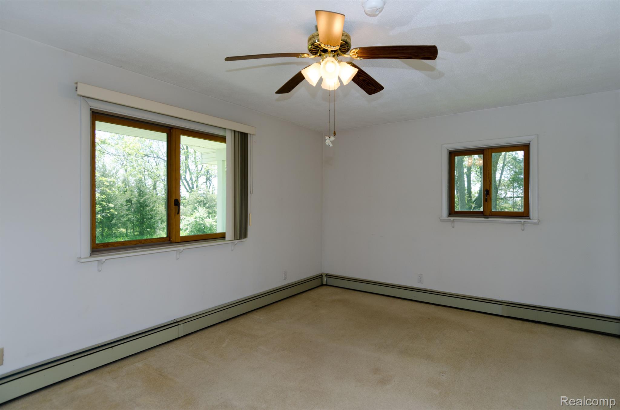 13800 Lone Tree Road Milford, MI 48380 - Photo 45 of 77 Master bedroom.