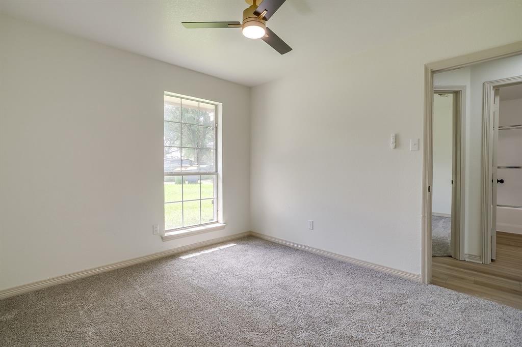 102 Meadow Ridge Avenue Venus, TX 76084 - Photo 26 of 40