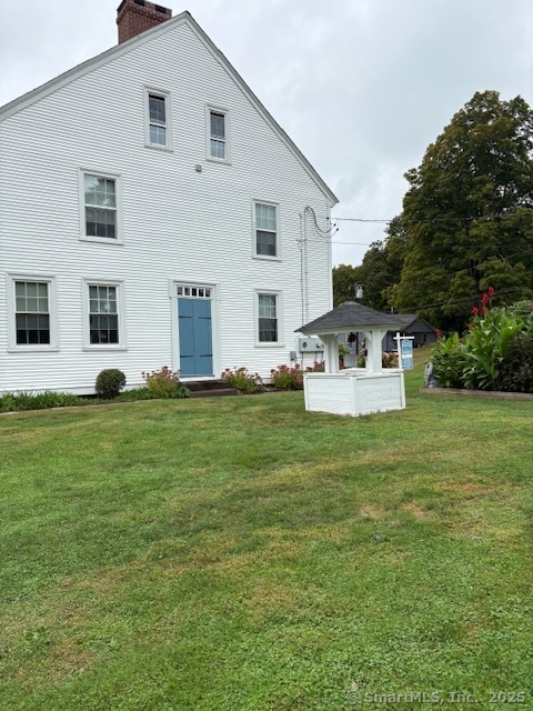 20 Riverview Road Rocky Hill, CT 06067 - Photo 3 of 35 a house with garden in front of it