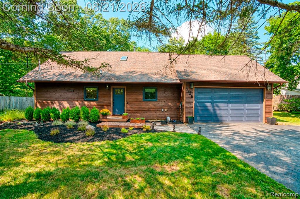 8845 River Valley Road Brighton, MI 48116 - Photo 2 of 49 Gallery Image 2