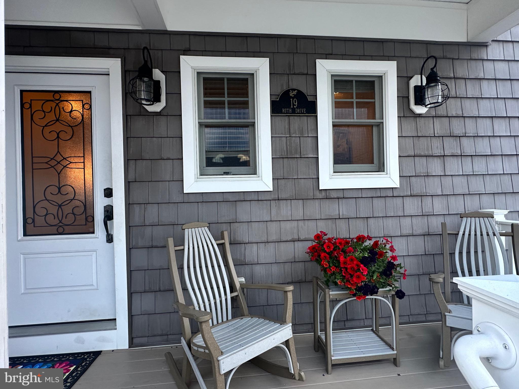 19 Ruth Ann Drive Manahawkin, NJ 08050 - Photo 4 of 55 Front Porch
