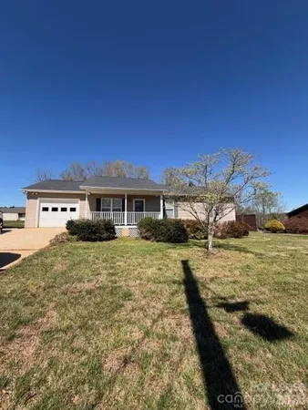 $1,750 | 4 Plaza Drive, Granite Falls, NC 28630