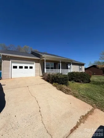 $1,750 | 4 Plaza Drive, Granite Falls, NC 28630