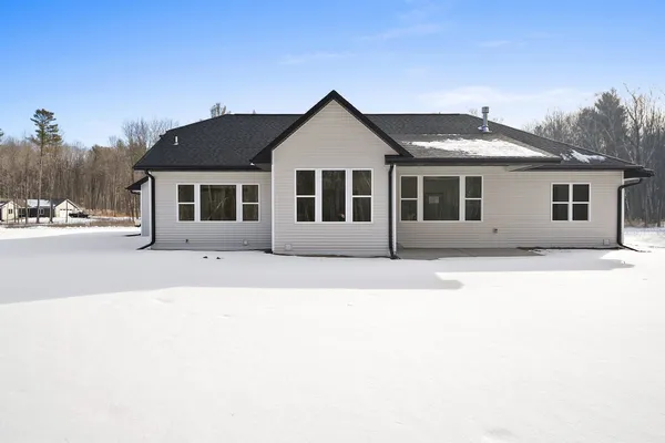 $524,900 | 204 Black Cherry Court, Shawano, WI 54166