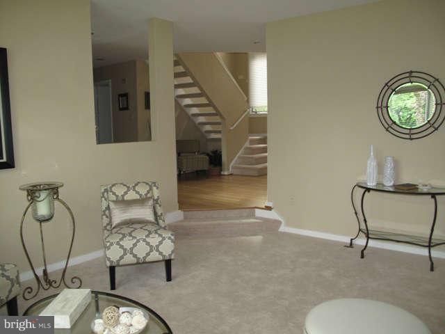 12009 North Walnut Branch Road Reston, VA 20194 - Photo 3 of 28 Living Room