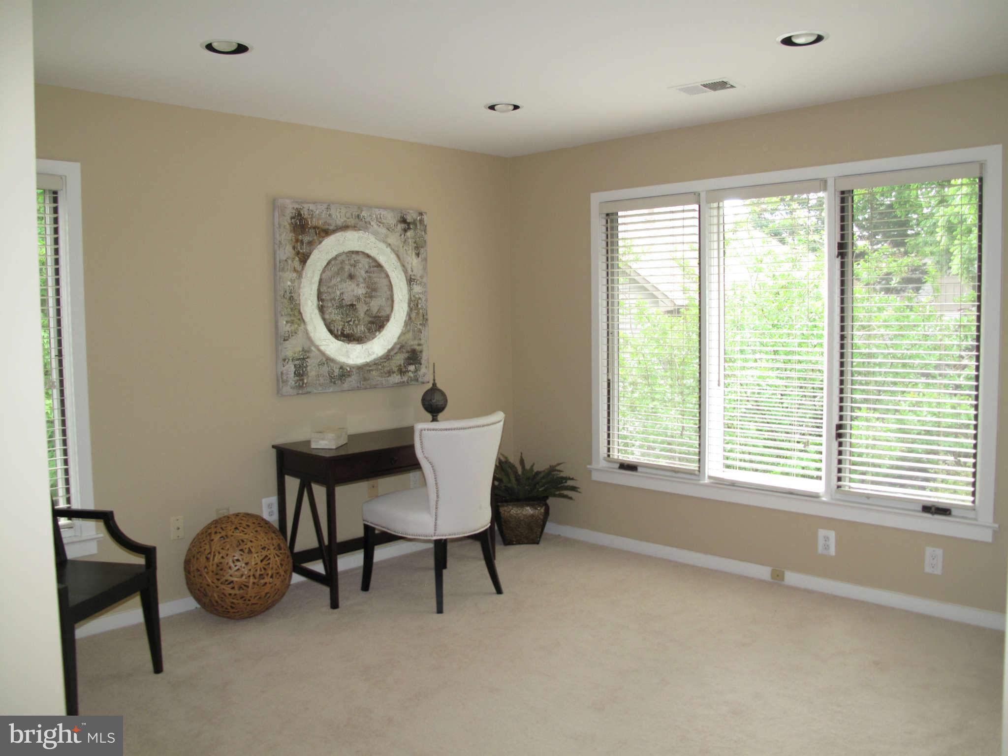 12009 North Walnut Branch Road Reston, VA 20194 - Photo 22 of 28 Interior (General) upper level den