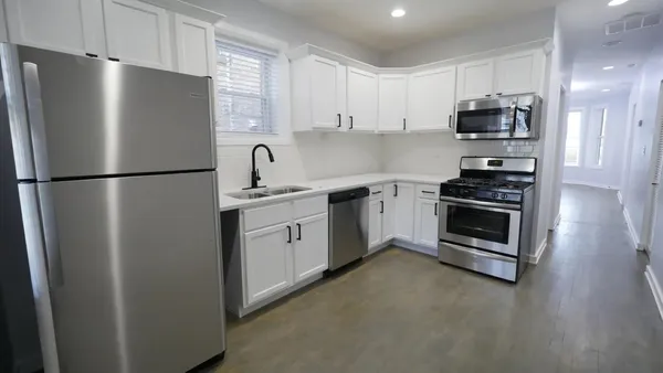 $1,100,000 | 3541 North Damen Avenue, Chicago, IL 60618