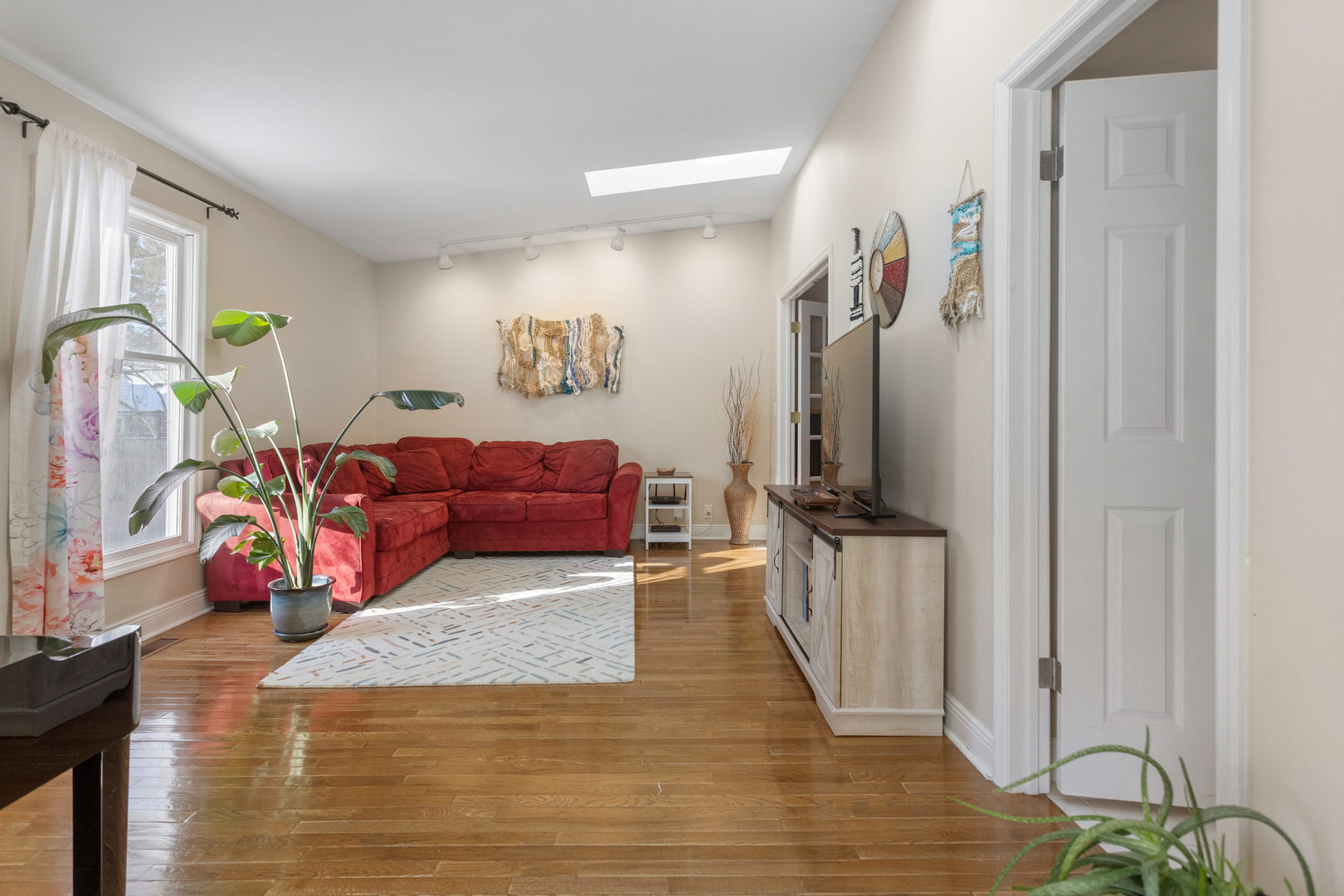 1009 West Springfield Avenue Champaign, IL 61821 - Photo 10 of 48 Gallery Image 10