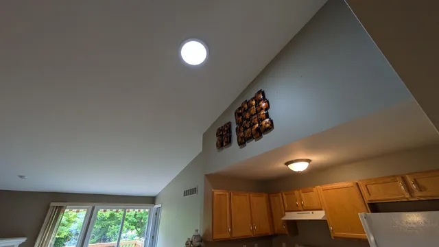 $275,000 | 23721 West Lake Circle, Unit 14, Trenton, MI 48183