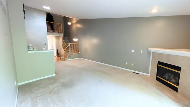 $275,000 | 23721 West Lake Circle, Unit 14, Trenton, MI 48183