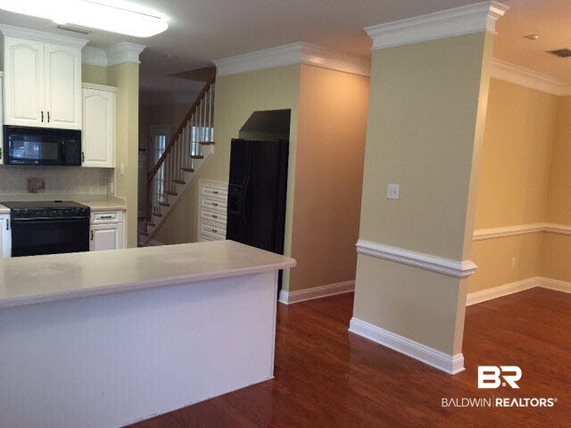 10120 Constantine Street Daphne, AL 36526 - Photo 8 of 29 For Sale: 10120 Constantine Street, Daphne, AL 36526 Kitchen