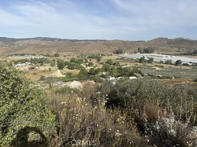 17 Ginter Hemet, CA 92544 - Photo 3 of 16