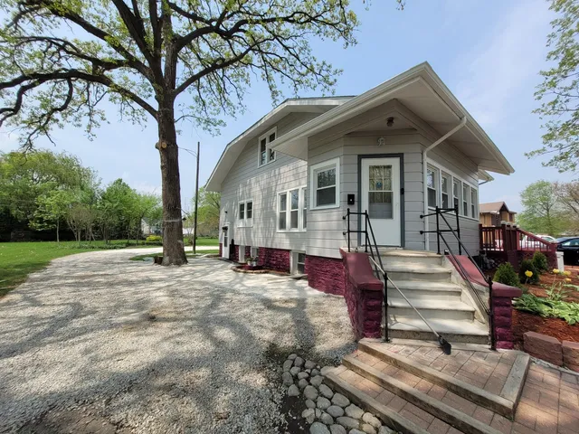 $217,000 | 1845 Pierson Parkway, Kankakee, IL 60901