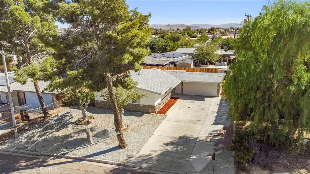 15105 Condor Road Victorville, CA 92394 - Photo 30 of 33 Gallery Image 30