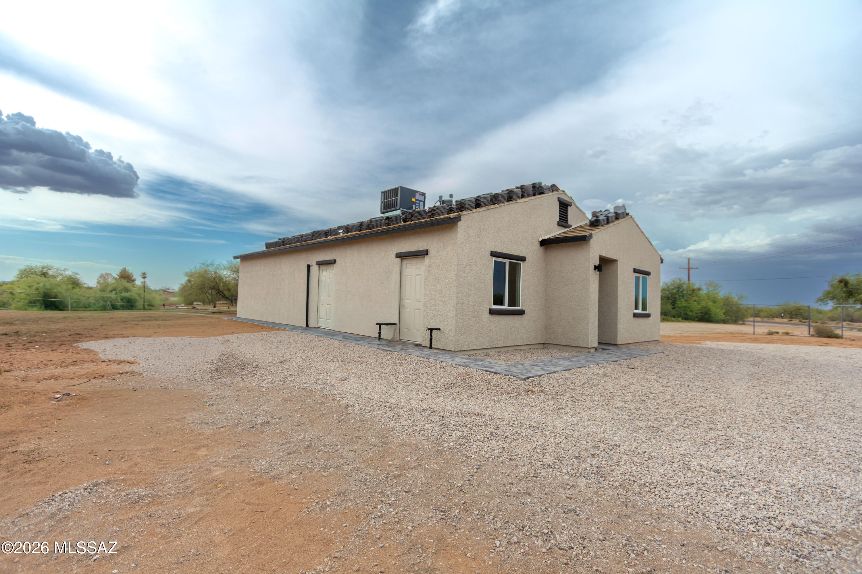 11905 North Anway Road Marana, AZ 85653 - Photo 3 of 26 IMG_5051