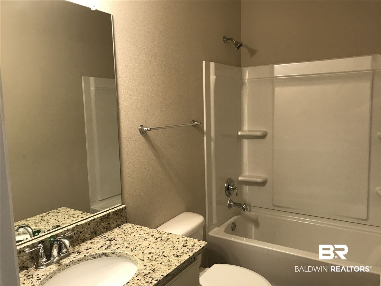 24514 Kipling Court Daphne, AL 36526 - Photo 13 of 22 Bath 2