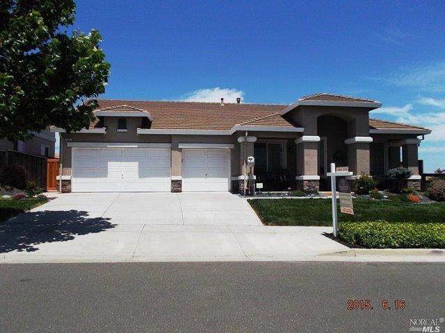 4902 Ridgefield Circle Fairfield, CA 94534 - Photo 1 of 1 Inviting Front