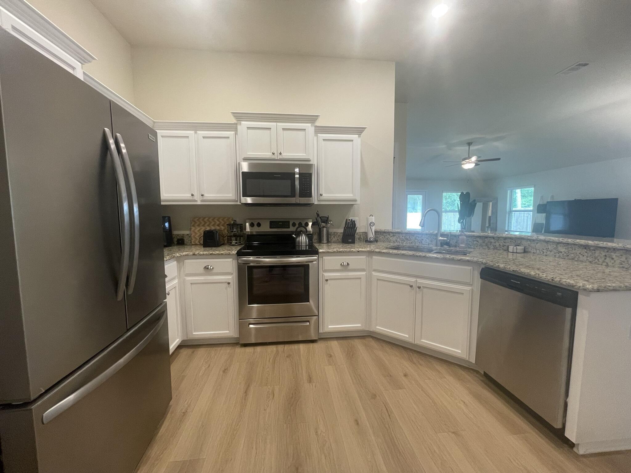 124 Ridgeway Circle Crestview, FL 32536 - Photo 5 of 17 IMG_6914