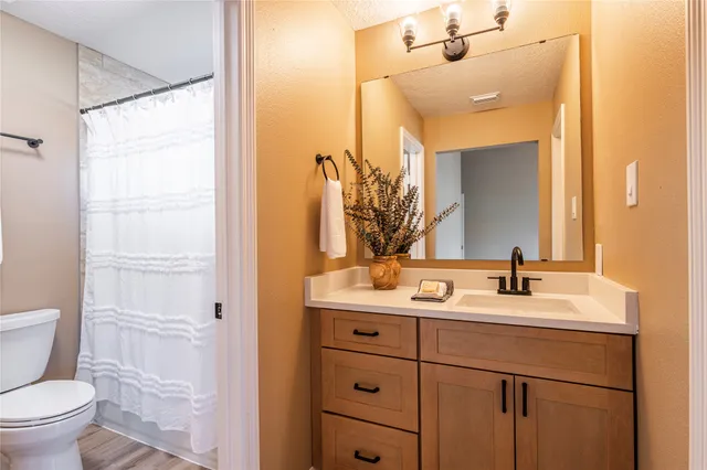 $775,000 | 3913 Summer Manor Drive, League City, TX 77573