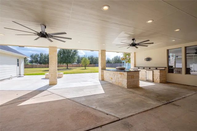 $775,000 | 3913 Summer Manor Drive, League City, TX 77573