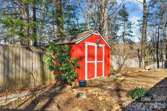 $414,000 | 107 High Street, Black Mountain, NC 28711